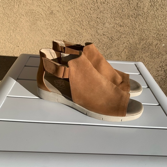 The FLEXX tan leather sandals size 10 (European 42) - Picture 1 of 16